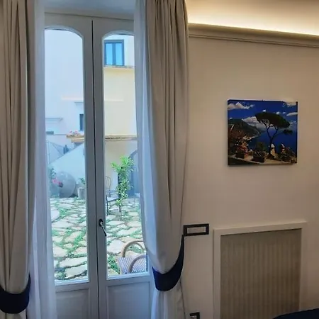 Διαμέρισμα House & *