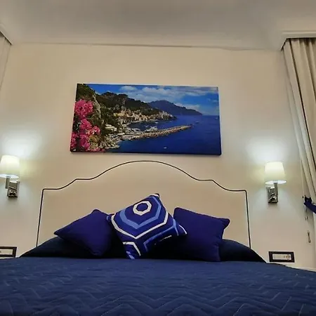 House & * Amalfi